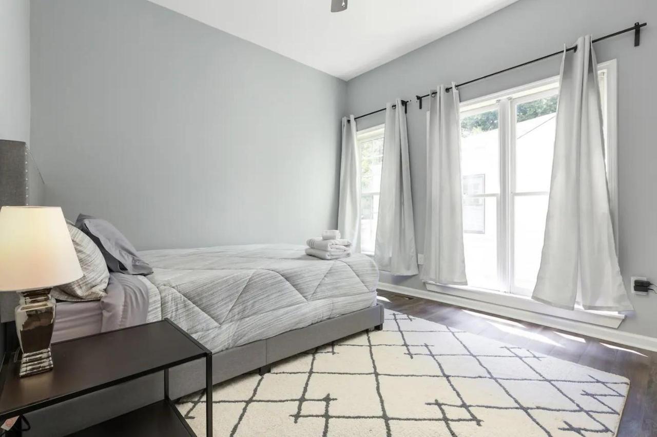 Recently Renovated Chic Durham Farmhouse Екстериор снимка